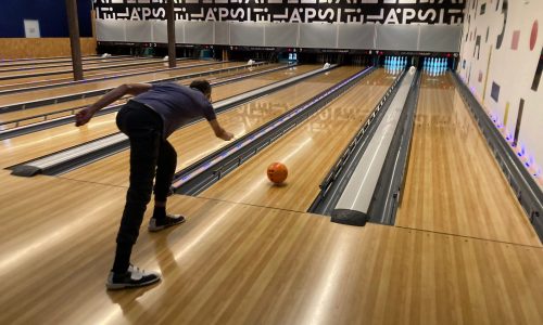 Activité Bowling lors d'un Séjour de Vacances Adaptées